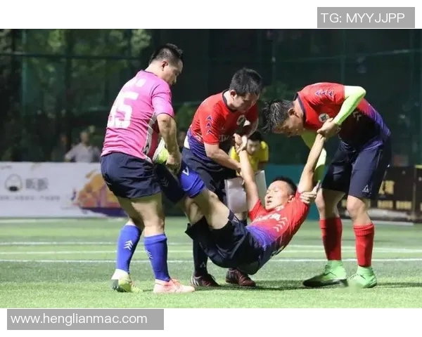曼联与勒沃库森激战正酣比赛结果揭晓引发热议 曼联与勒沃库森激战正酣比赛结果揭晓引发热议